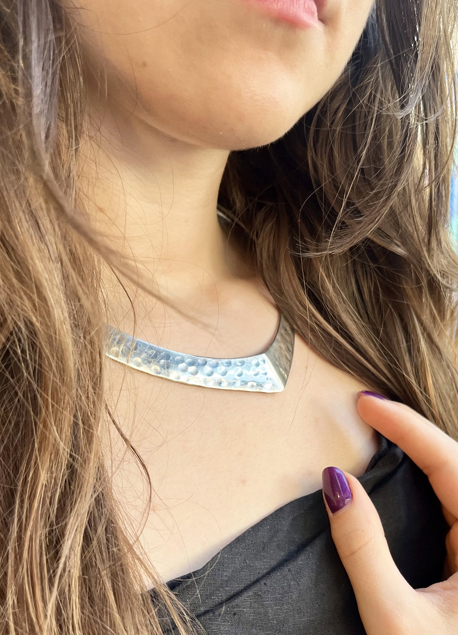 Silver Hammered Thick V Choker