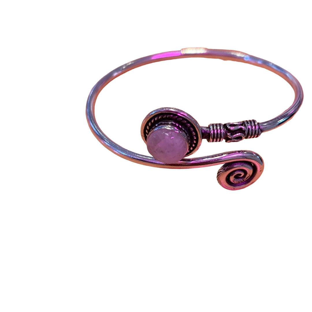 Curled Bangle Bracelet with Stone