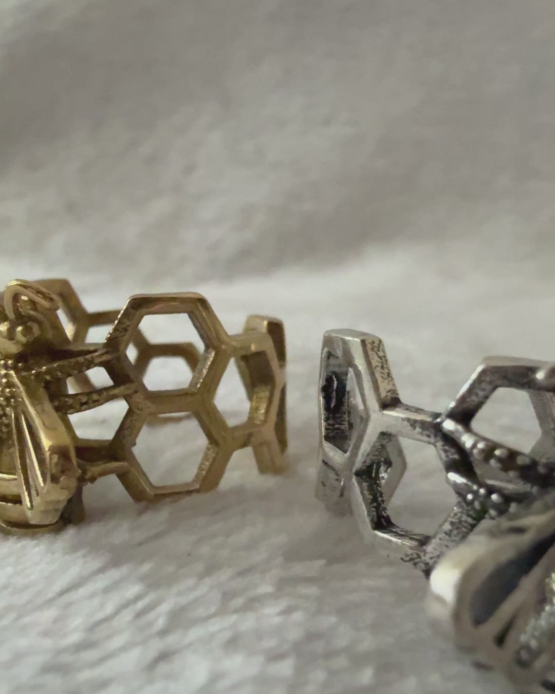 Bee Ring Adjustable