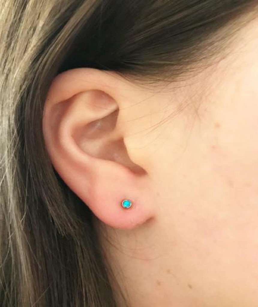 Blue Classic Stone Ear Stud