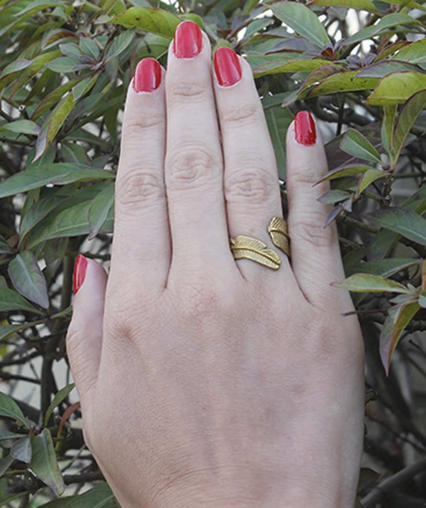 Classic Leaf Ring Gold