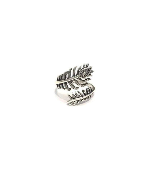 Delicate Leaf Ring Silver