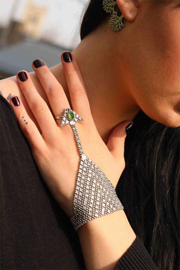 Triangle Chainmail Hand Harness