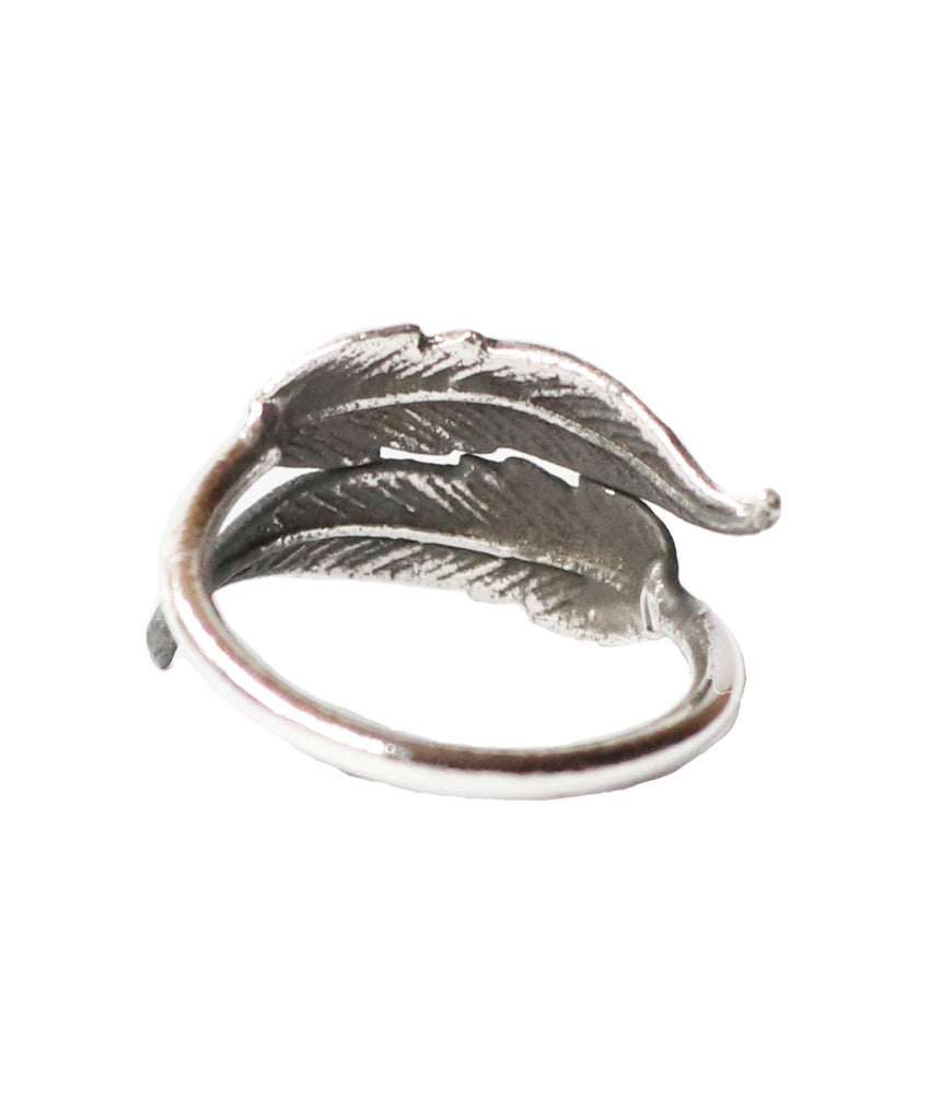 Double Feather Ring