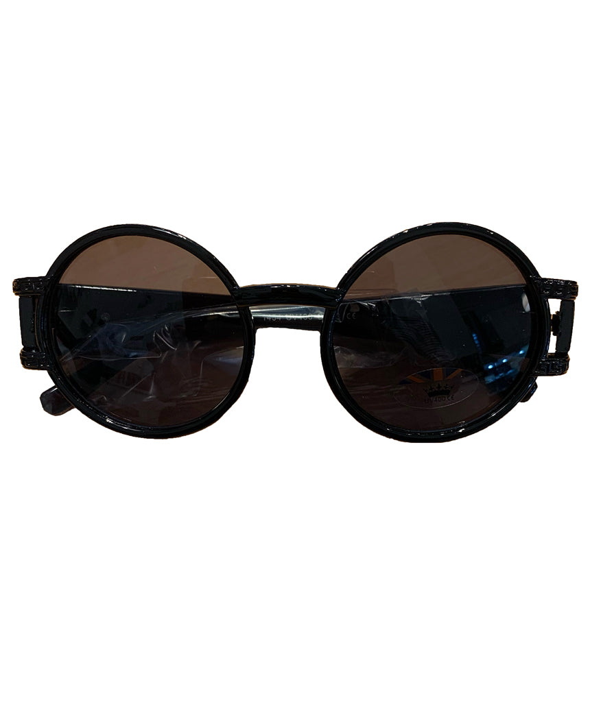 Oval style sunglasses