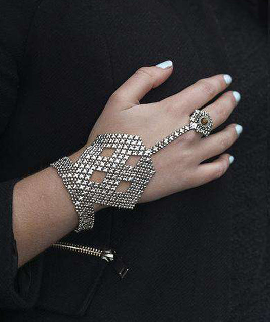 Cuffed Hex Chainmail Hand Harness