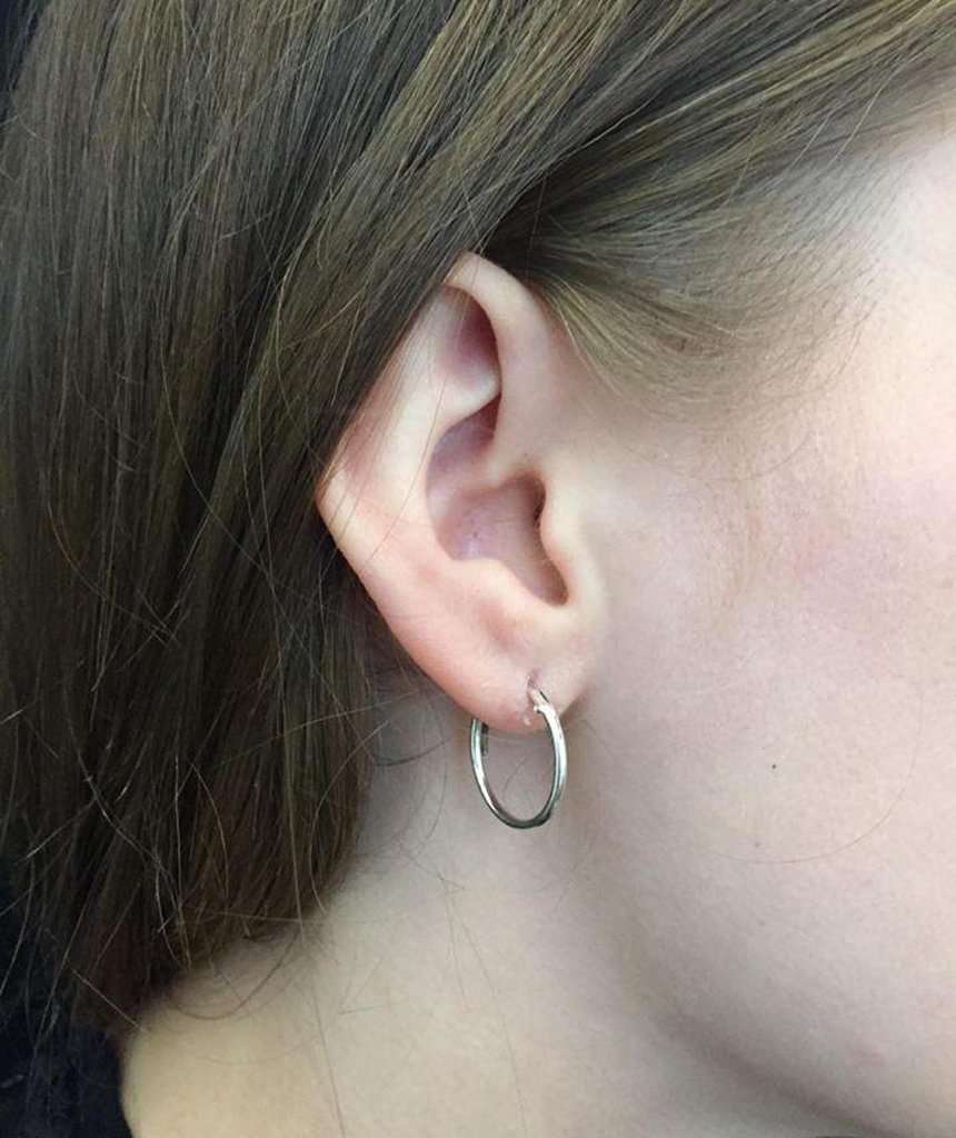Silver Small Elegant Hoop Earrings