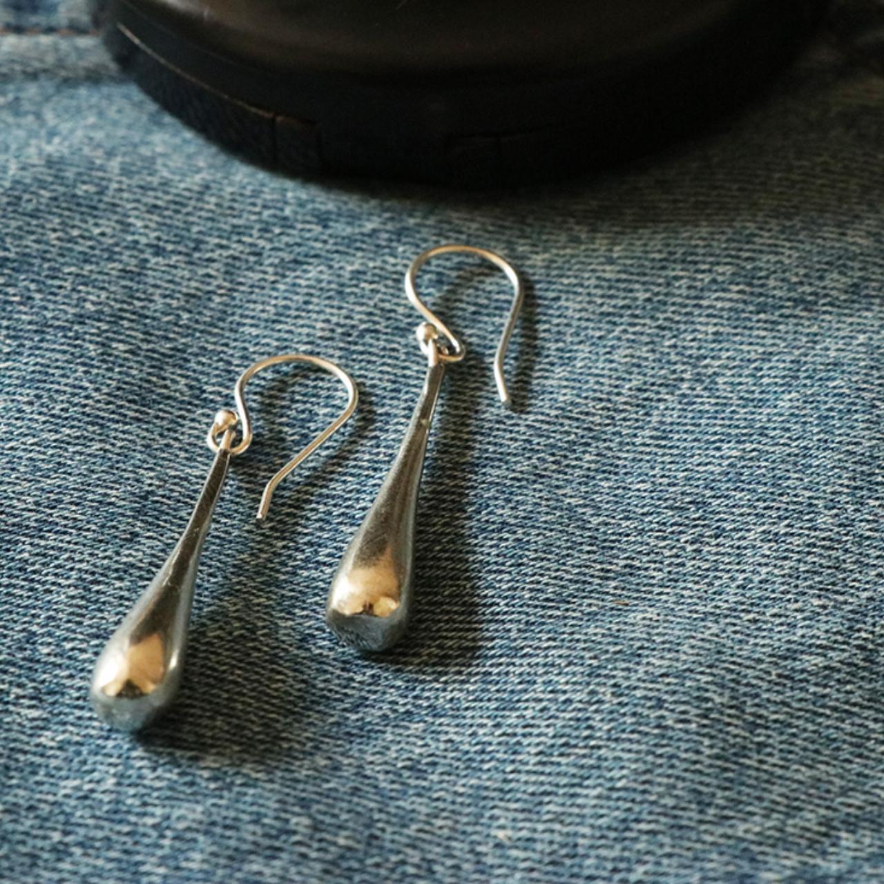 Silver Teardrop Earrings