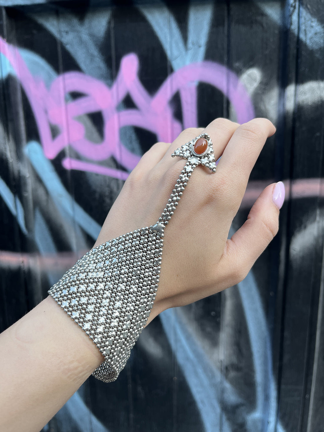 Silver Triangle Chainmail HandHarness