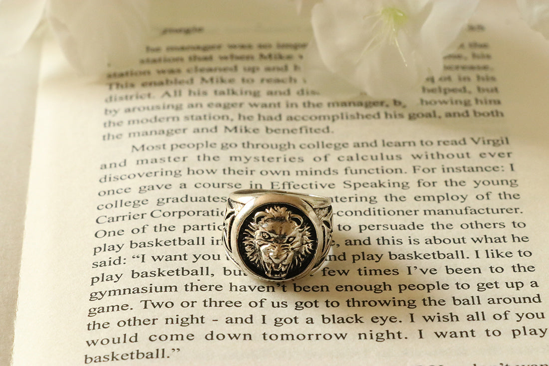 Silver Signet Lion Ring