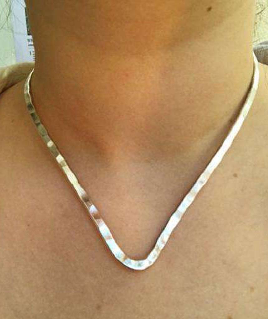 Silver The V Choker