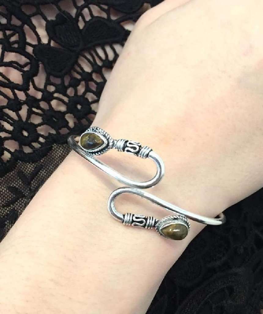 Double S-Stone Bangle Bracelet